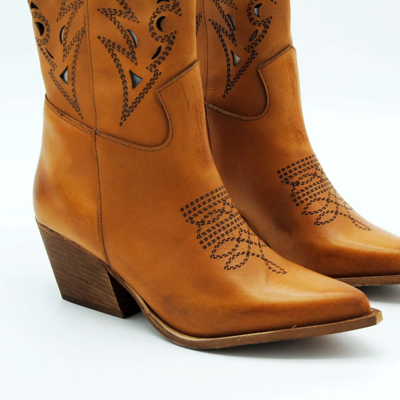 Anna Calzature stivale texano alto in pelle cuoio