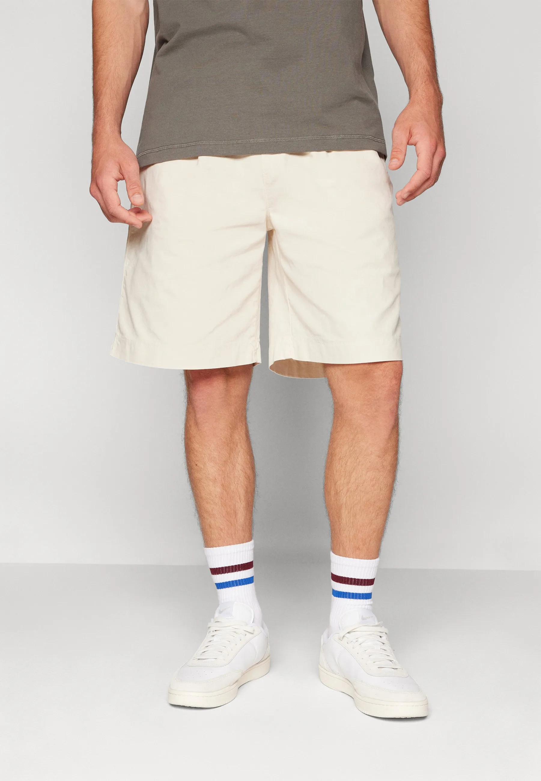 BERMUDA OVERSIZE IVORY - Shorts