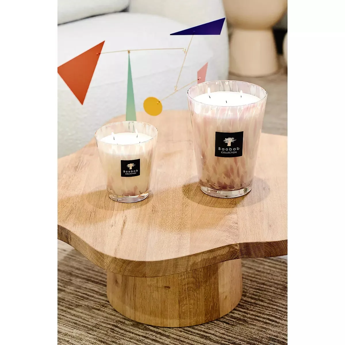 Candela Baobab Pearls White Floreale Rosa Cipria e Bianca