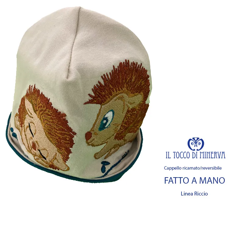 Cappello reversibile ricamato da bambino linea riccio - Fatto a Mano