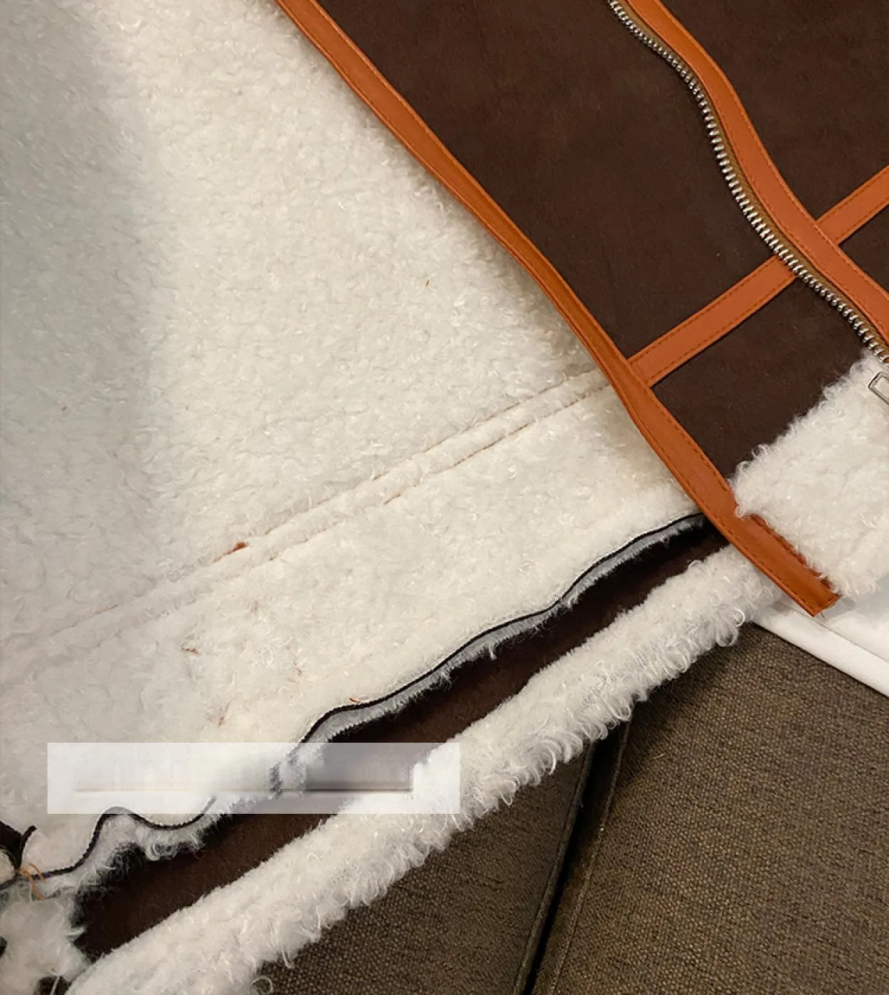 Cappotto invernale di design di alta qualità più nuovo Cappotto classico da donna con bottoni a forma di leone Fodera in pellicc