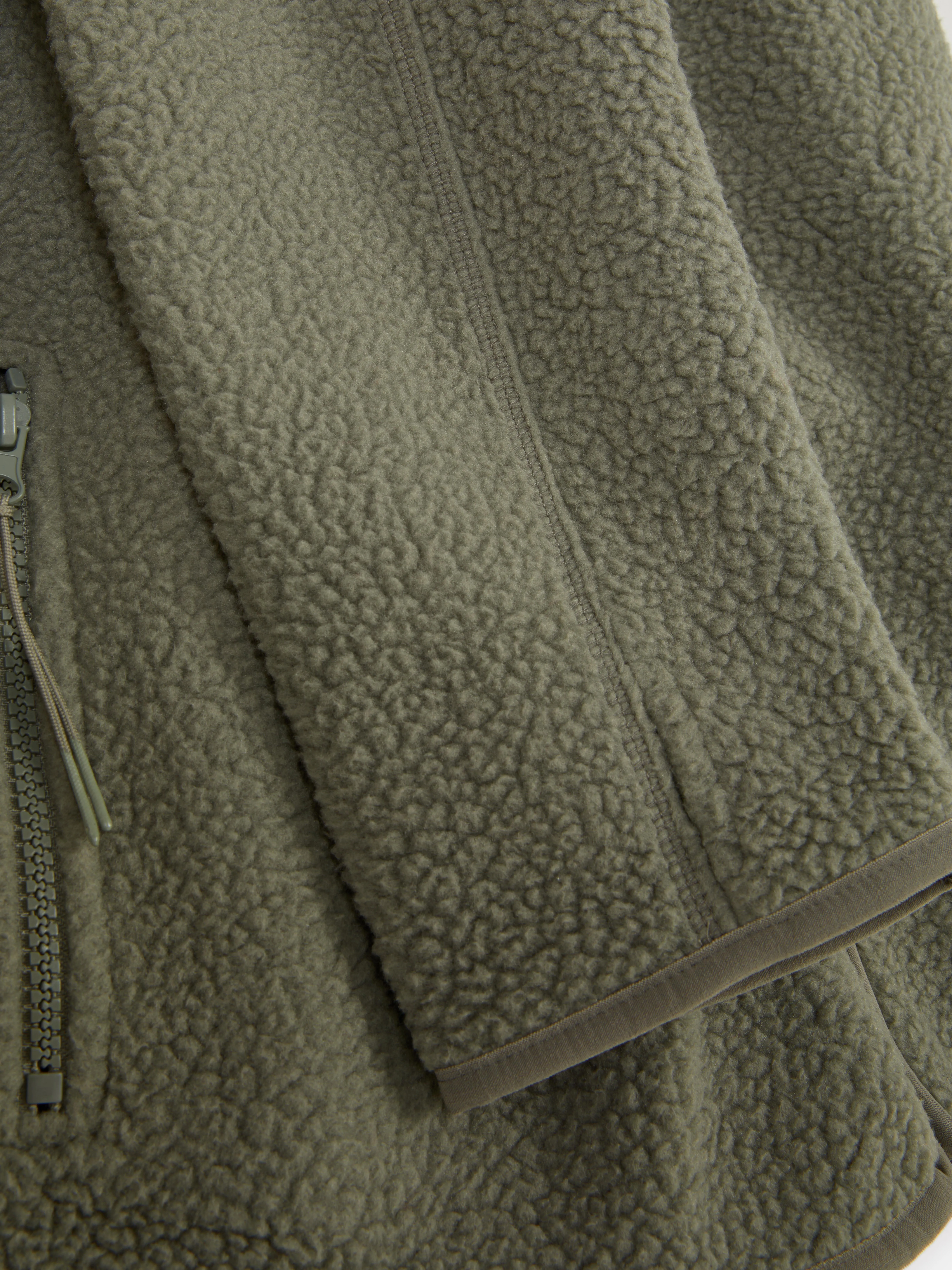 Felpa con cappuccio e zip in sherpa