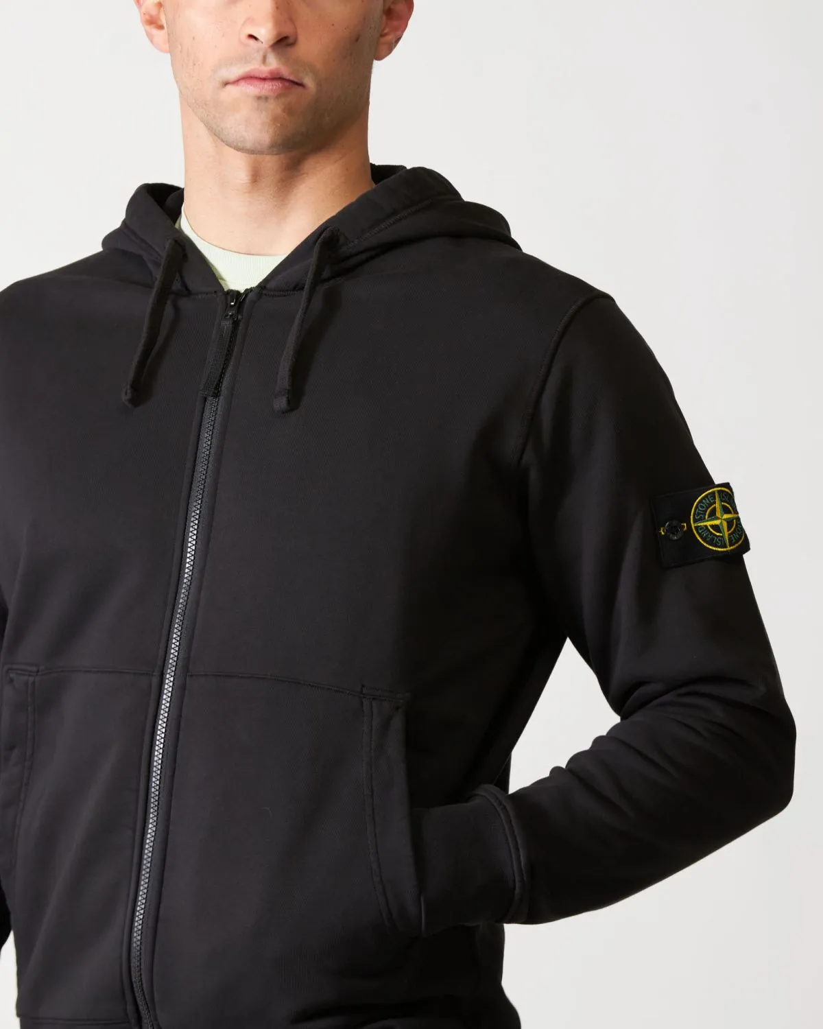 Felpa con zip e cappuccio nero