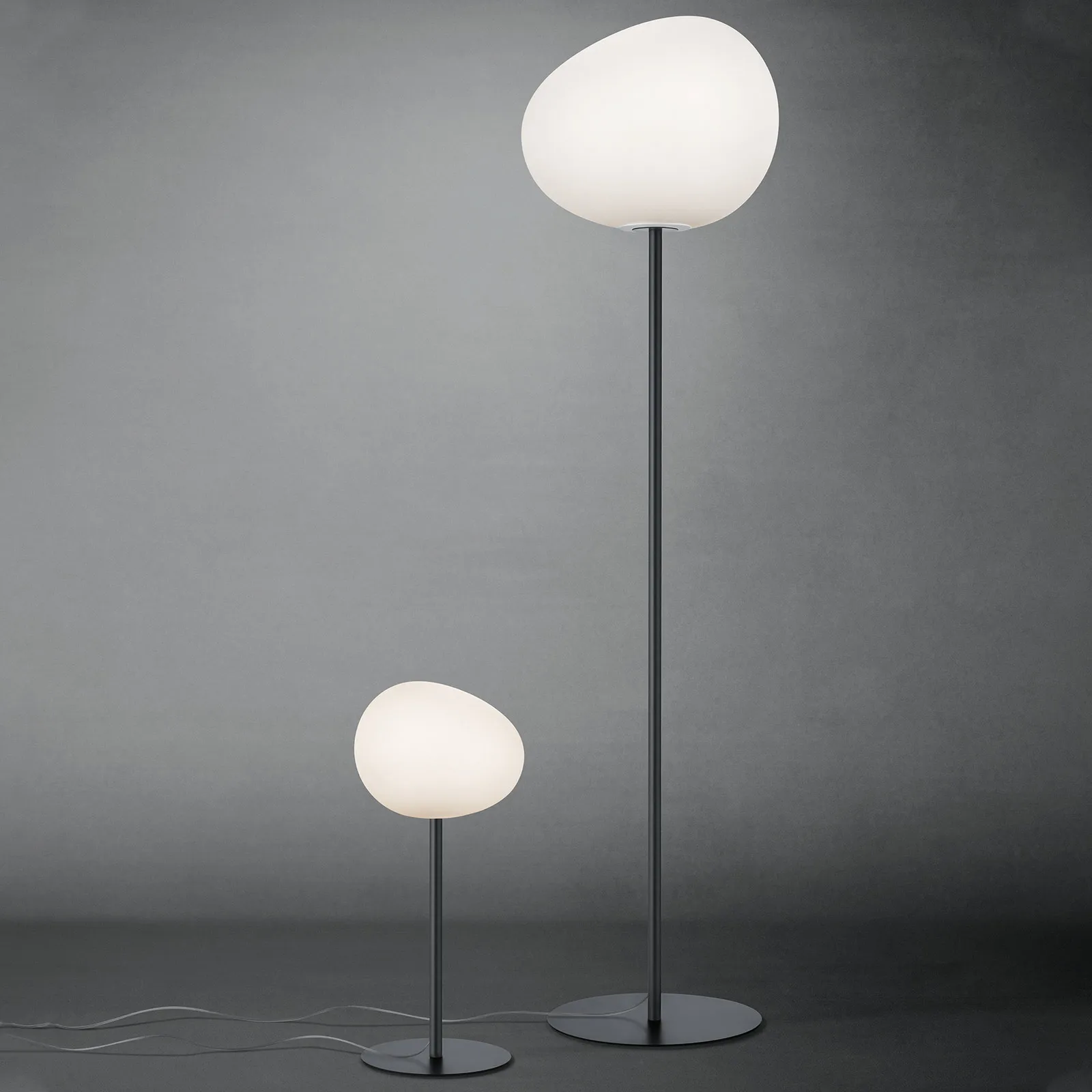 Foscarini Gregg grande da terra, 186 cm, grafite
