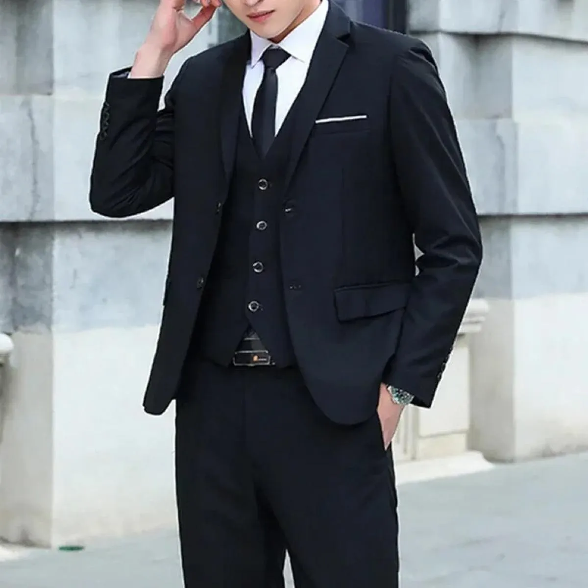 Giacca da uomo New Business Casual con un bottone in tre pezzi Giacca con risvolto Western Fit Abito da uomo moda Groomsmen e ab