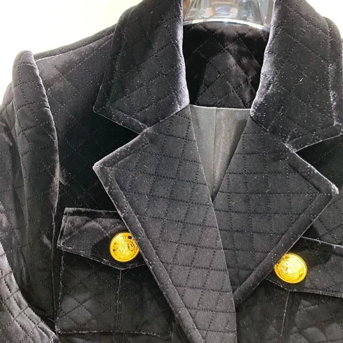 Giacca di velluto di design Cappotto di velluto trapuntato Cappotto da donna 2023 Abbigliamento da donna alto