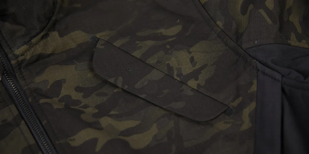 Giacca softshell Viktos Combonova multicam nera
