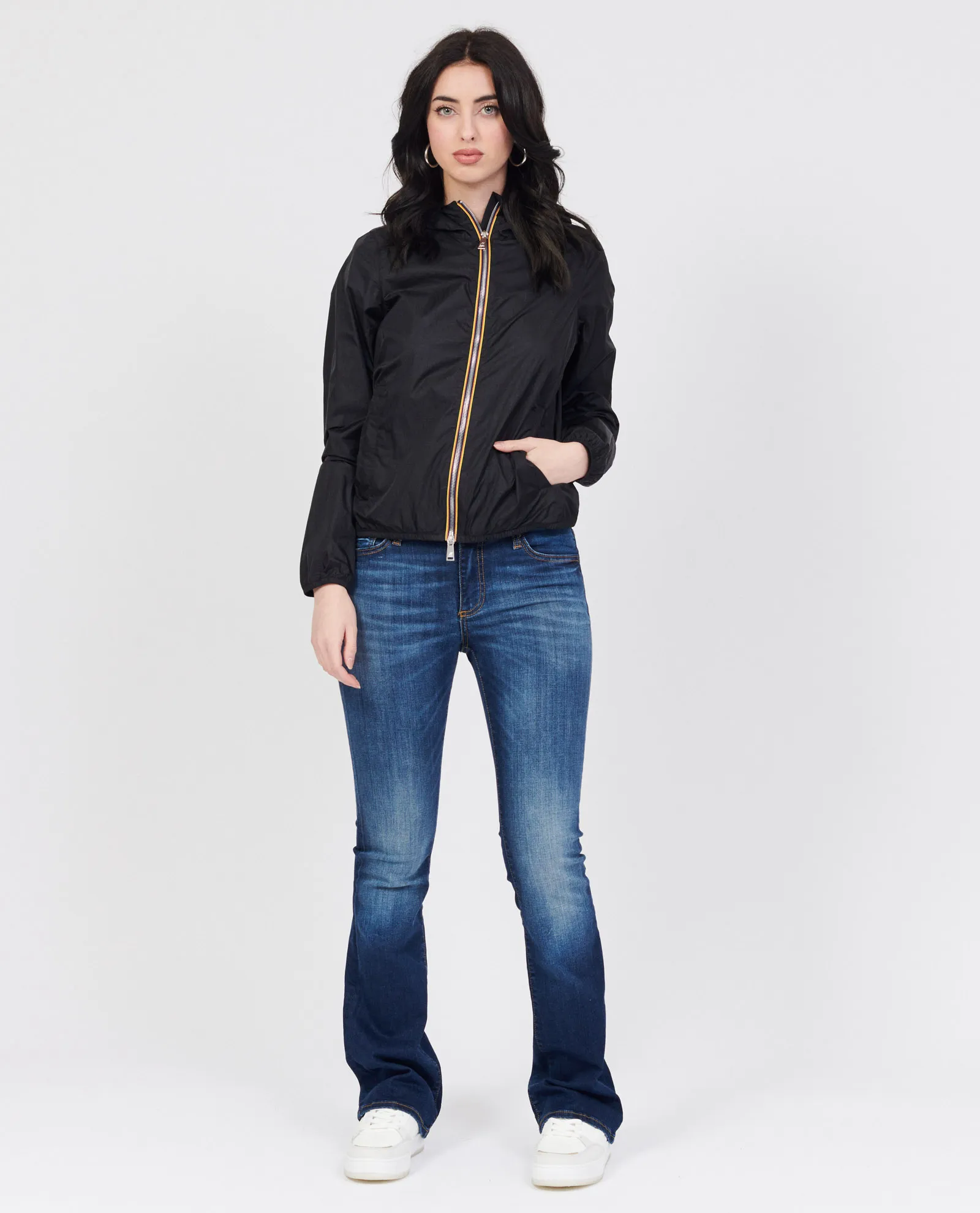 Giubbotto corto Lil slim fit con cappuccio