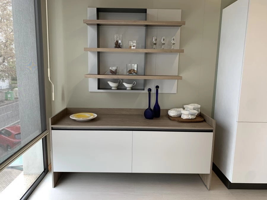Madia 2B DUEBI Moderna