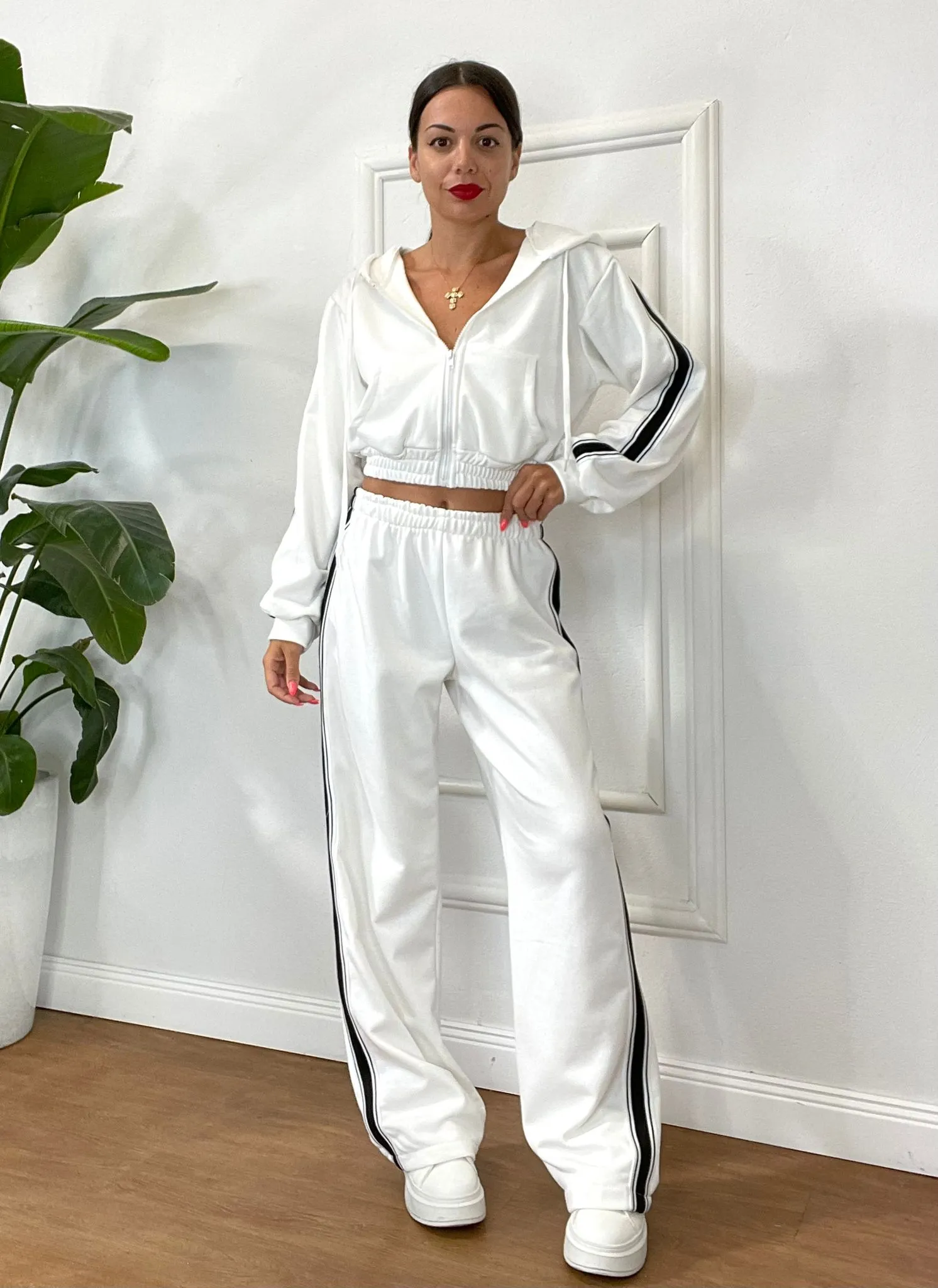 PANTALONE TUTA BIANCA BANDA NERA 500