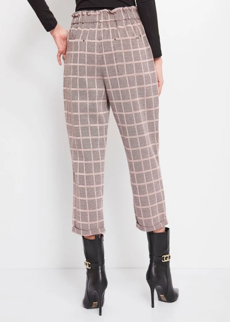 Pantaloni carrot fit in maglia