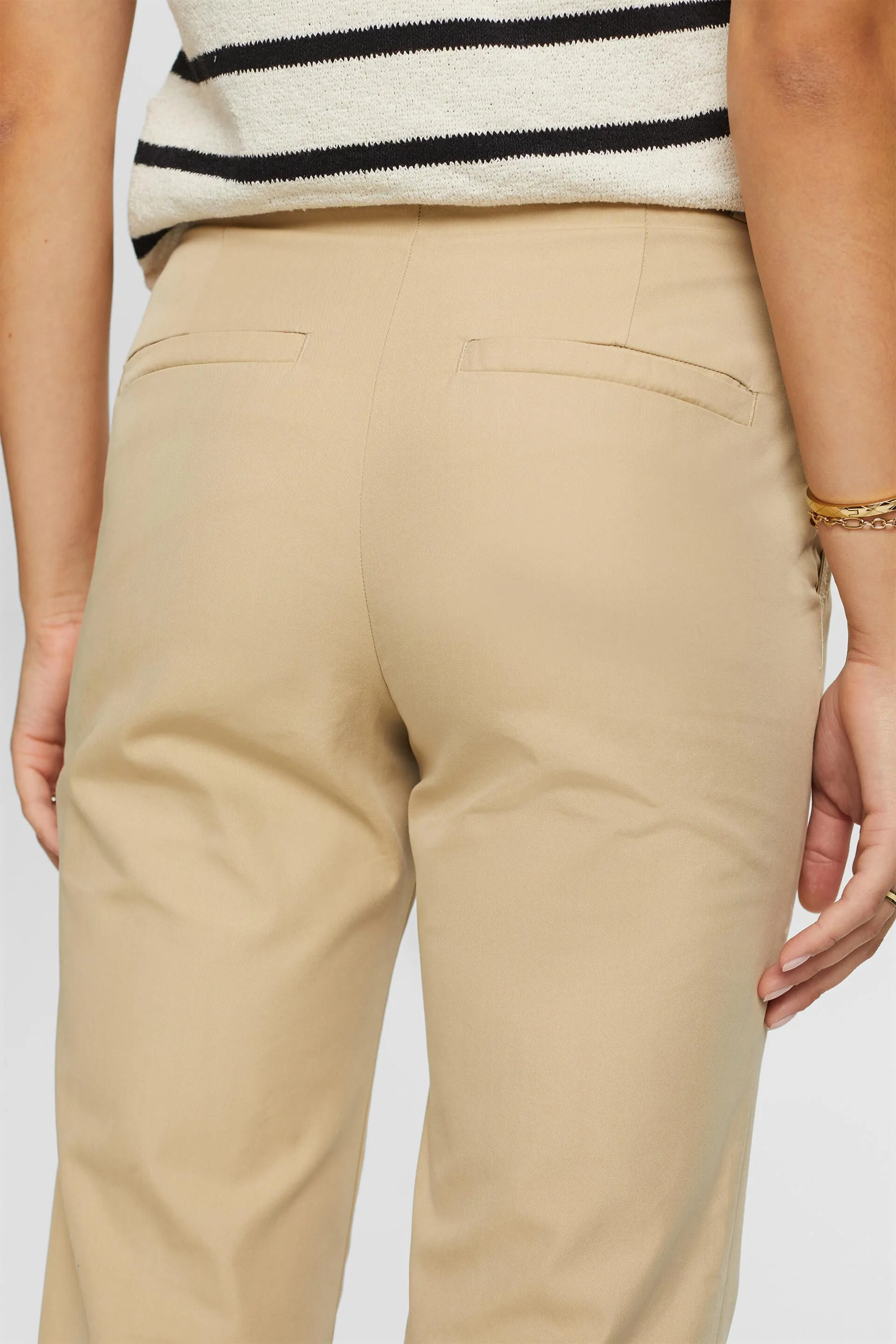 Pantaloni chino cropped