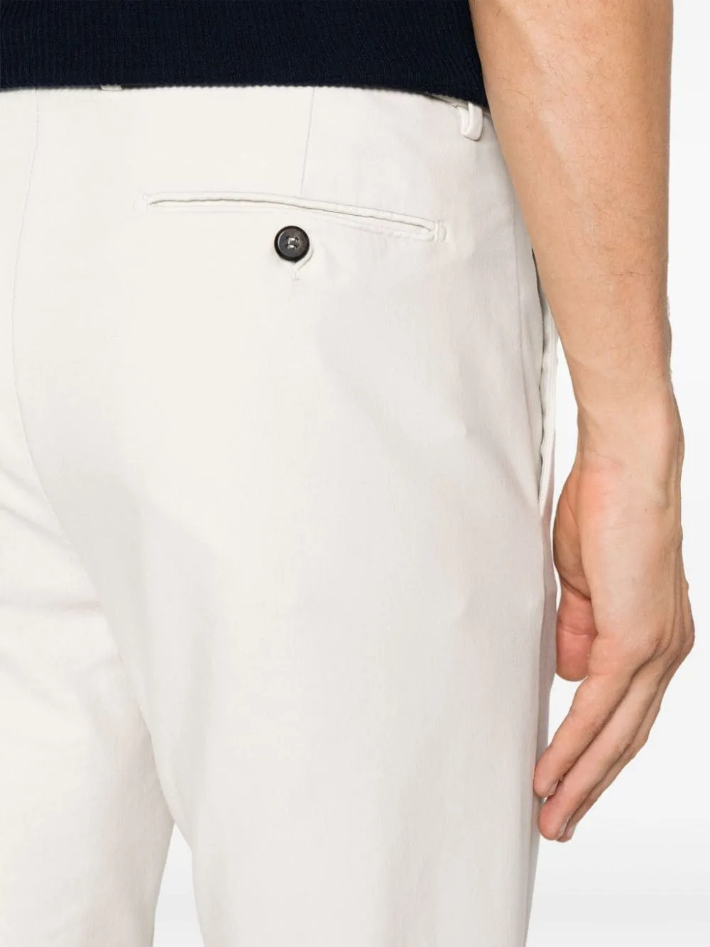 Pantaloni chino in grigio - uomo