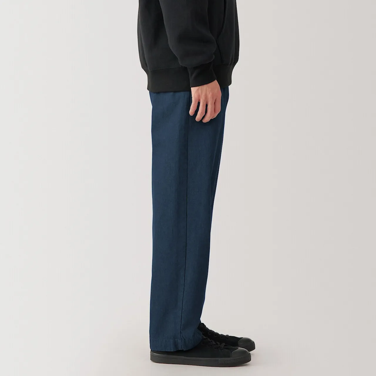 Pantaloni chino infigo da uomo a gamba larga con pieghe sul davanti