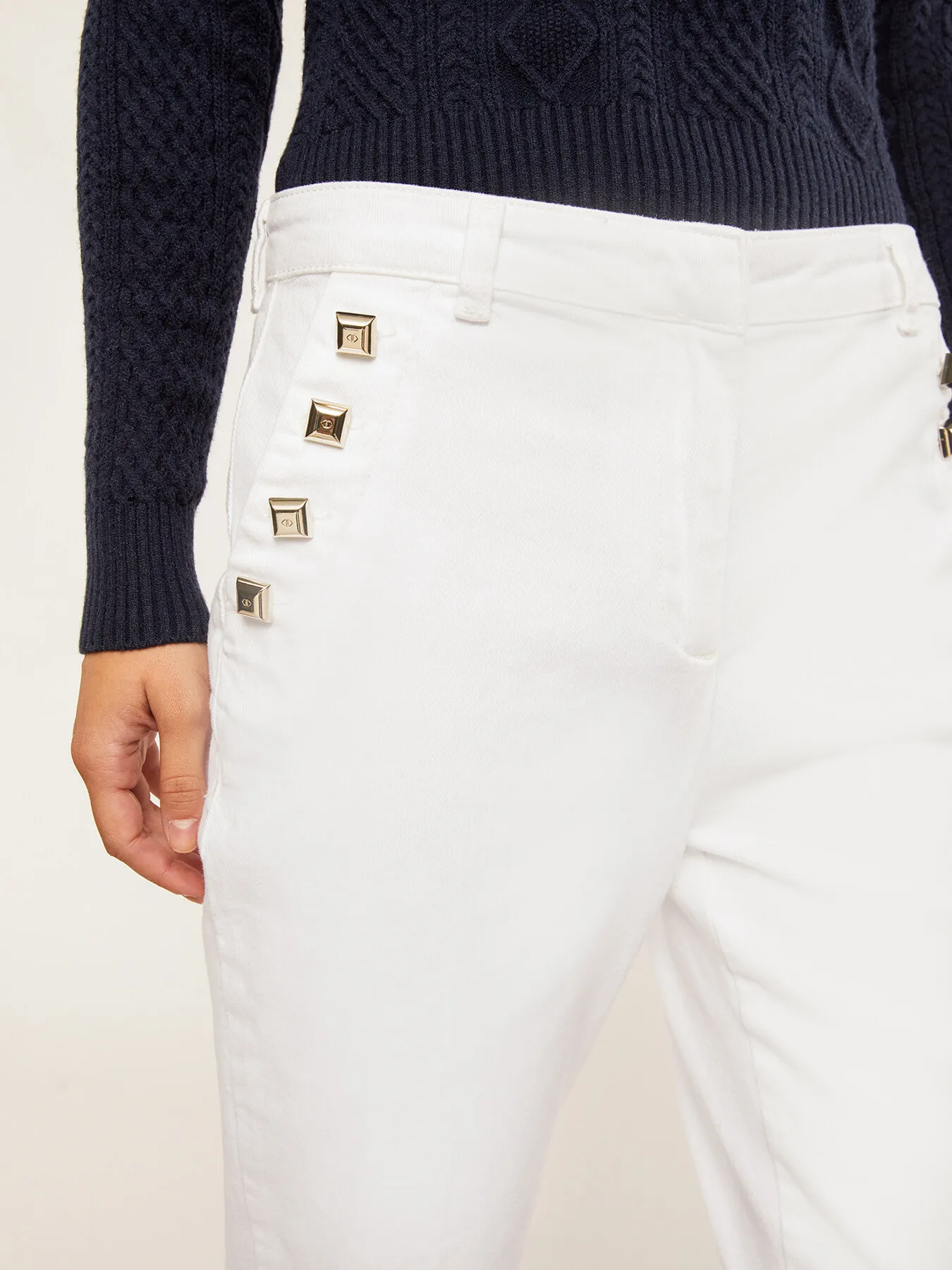Pantaloni chino motivo bottoni