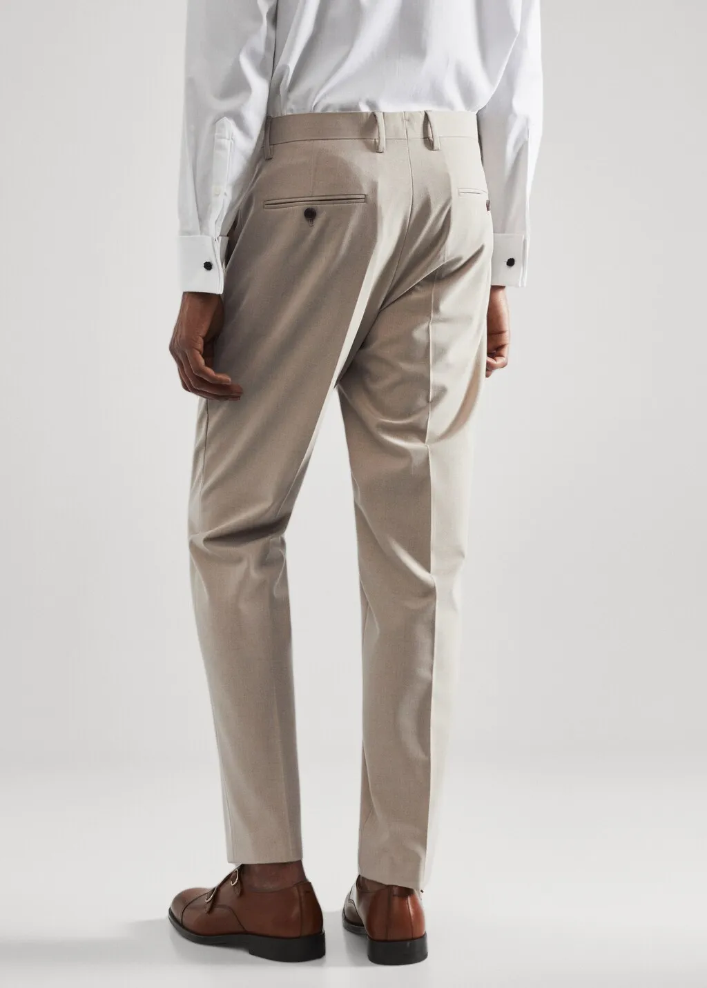 Pantaloni completo slim-fit tessuto stretch