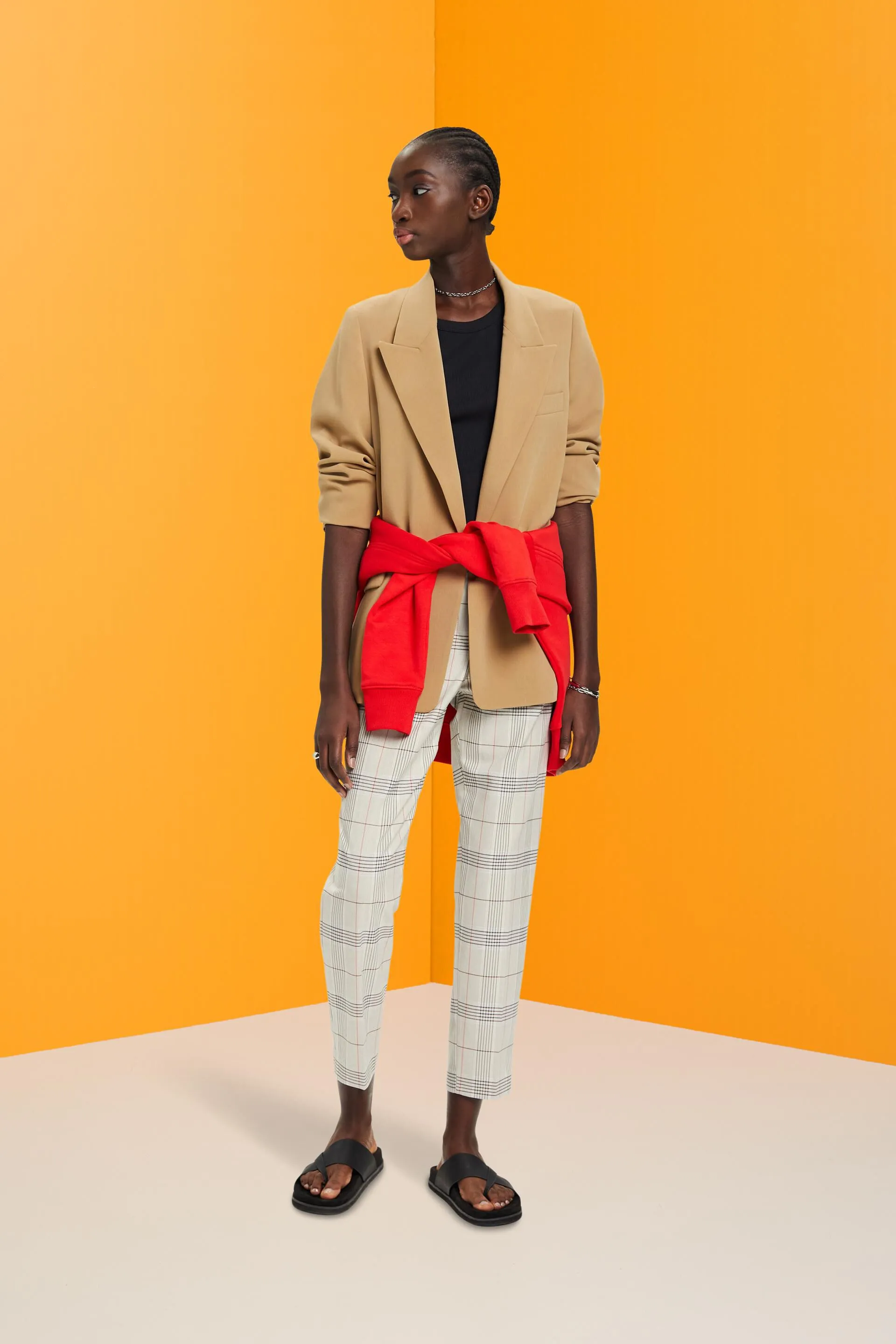 Pantaloni cropped a scacchi