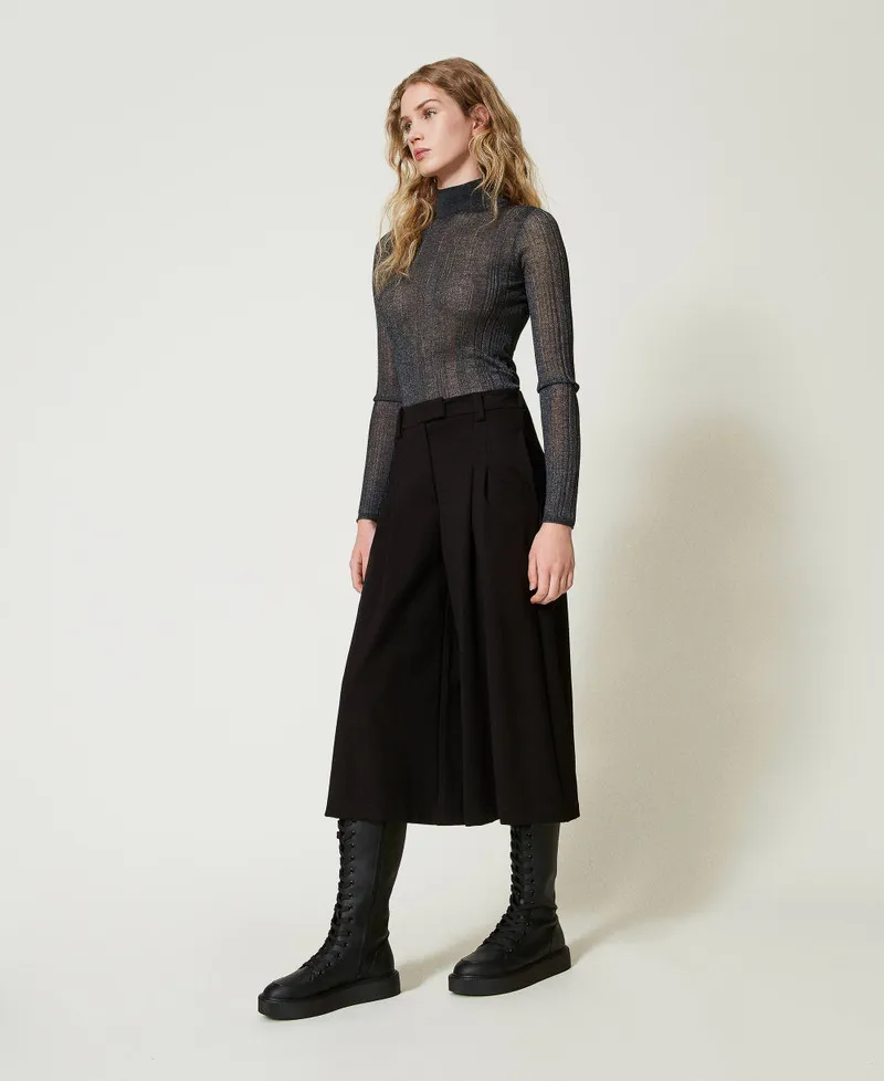 Pantaloni cropped a vita alta