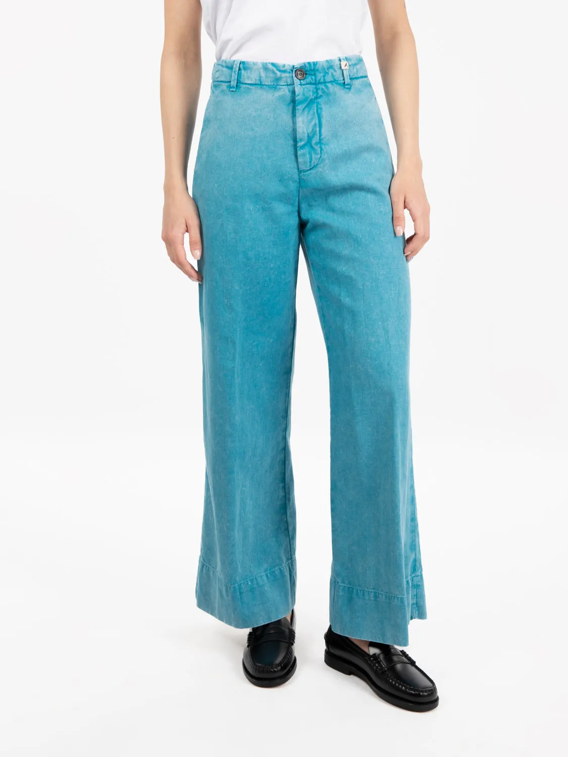 Pantaloni cropped turchesi