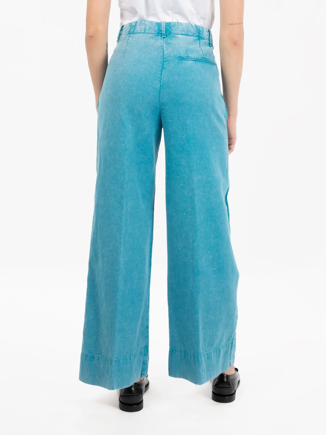 Pantaloni cropped turchesi