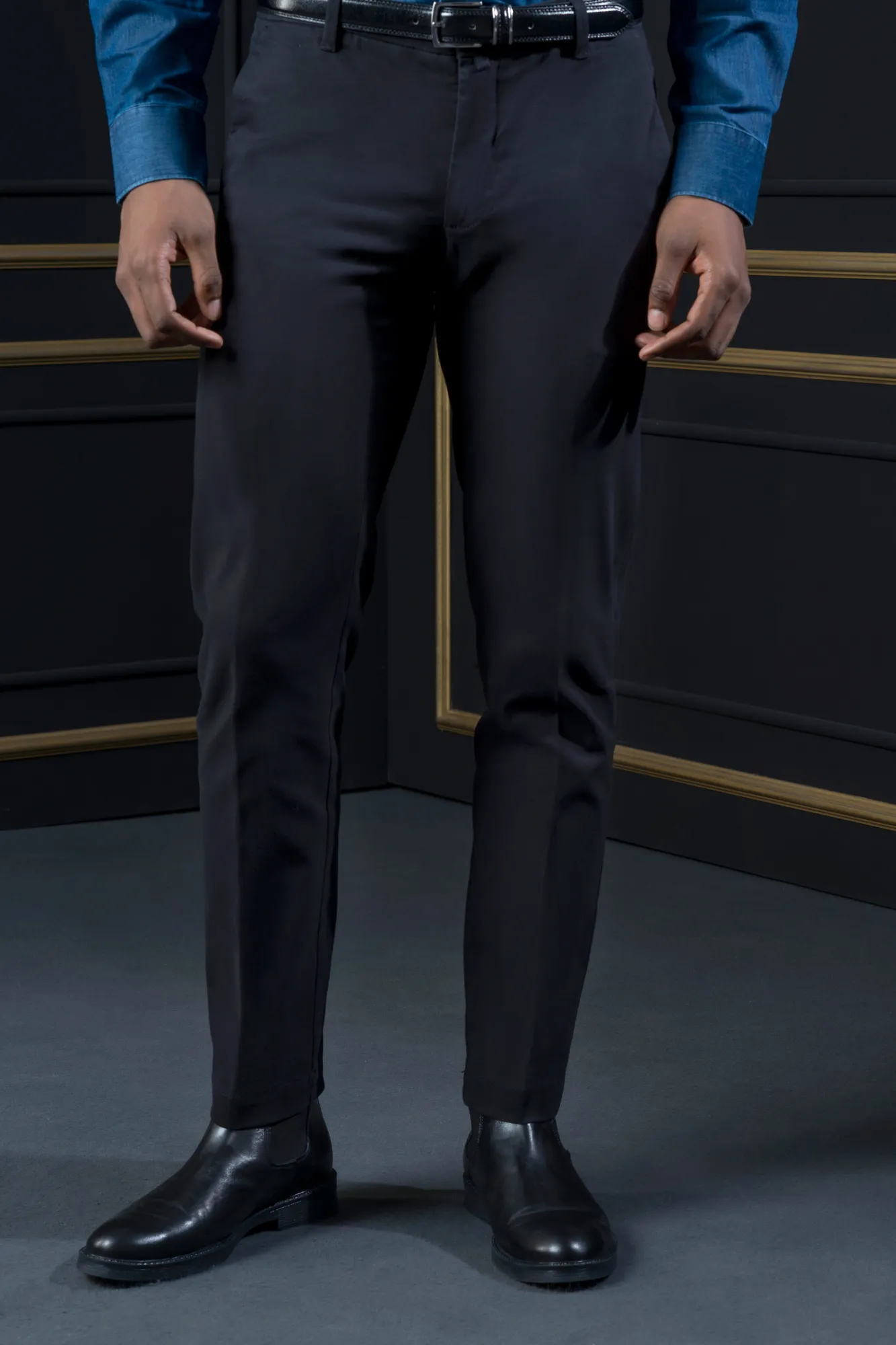 Pantaloni uomo chino classici tinta unita