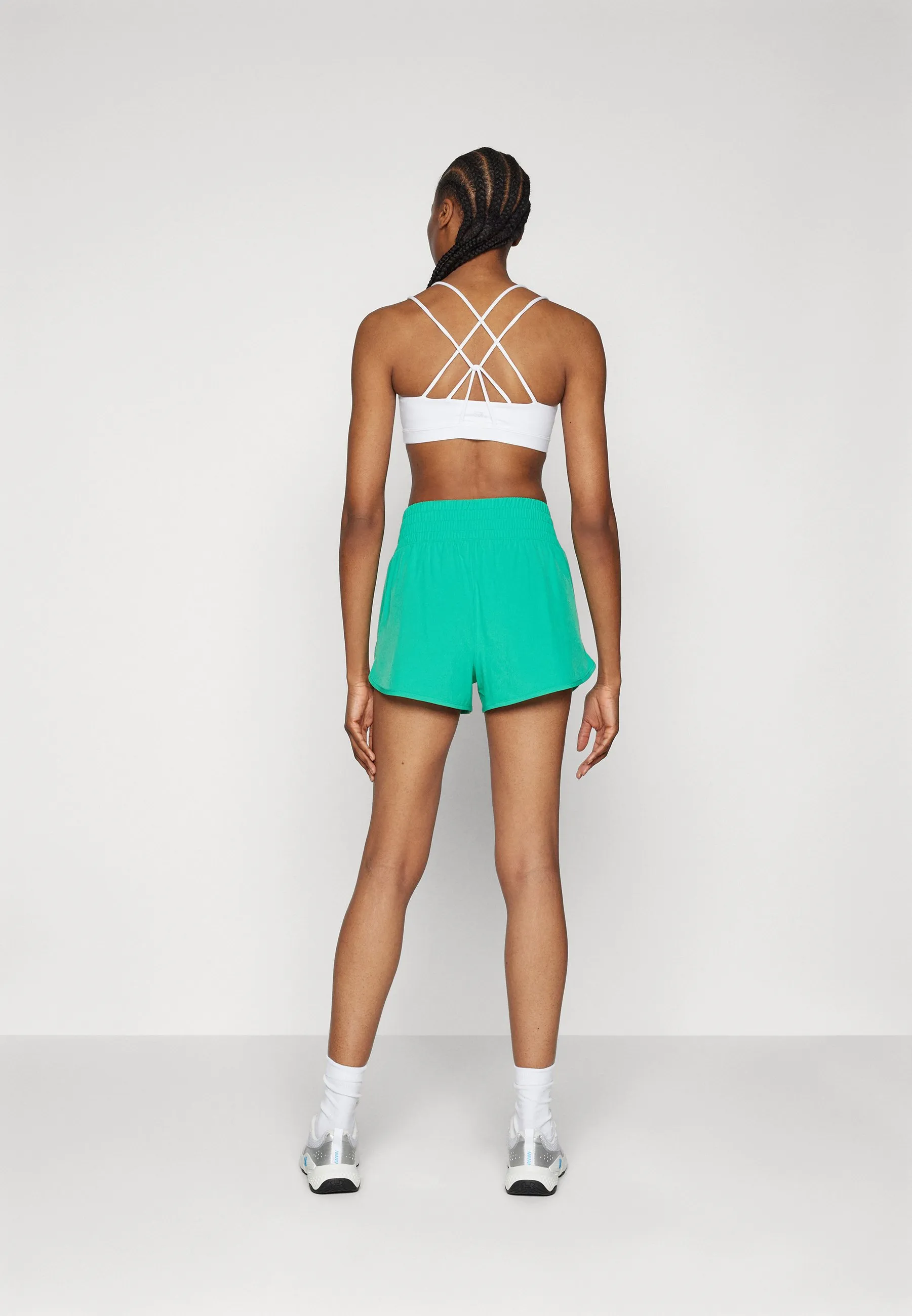 RISE RUNNING SHORTS - Pantaloncini sportivi