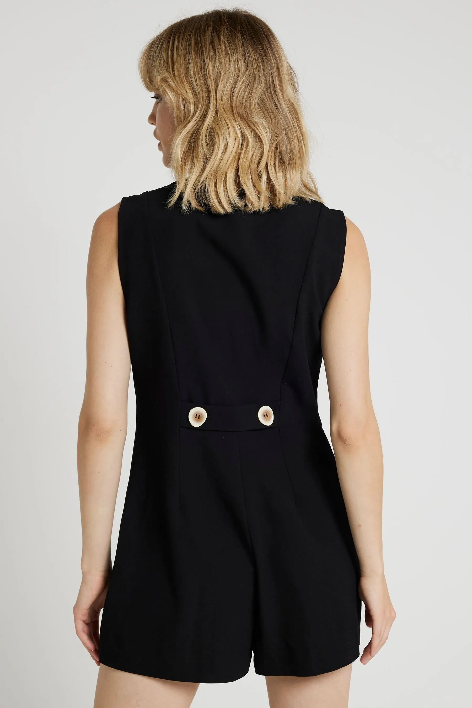 River Island - Salopette corta con bottoni