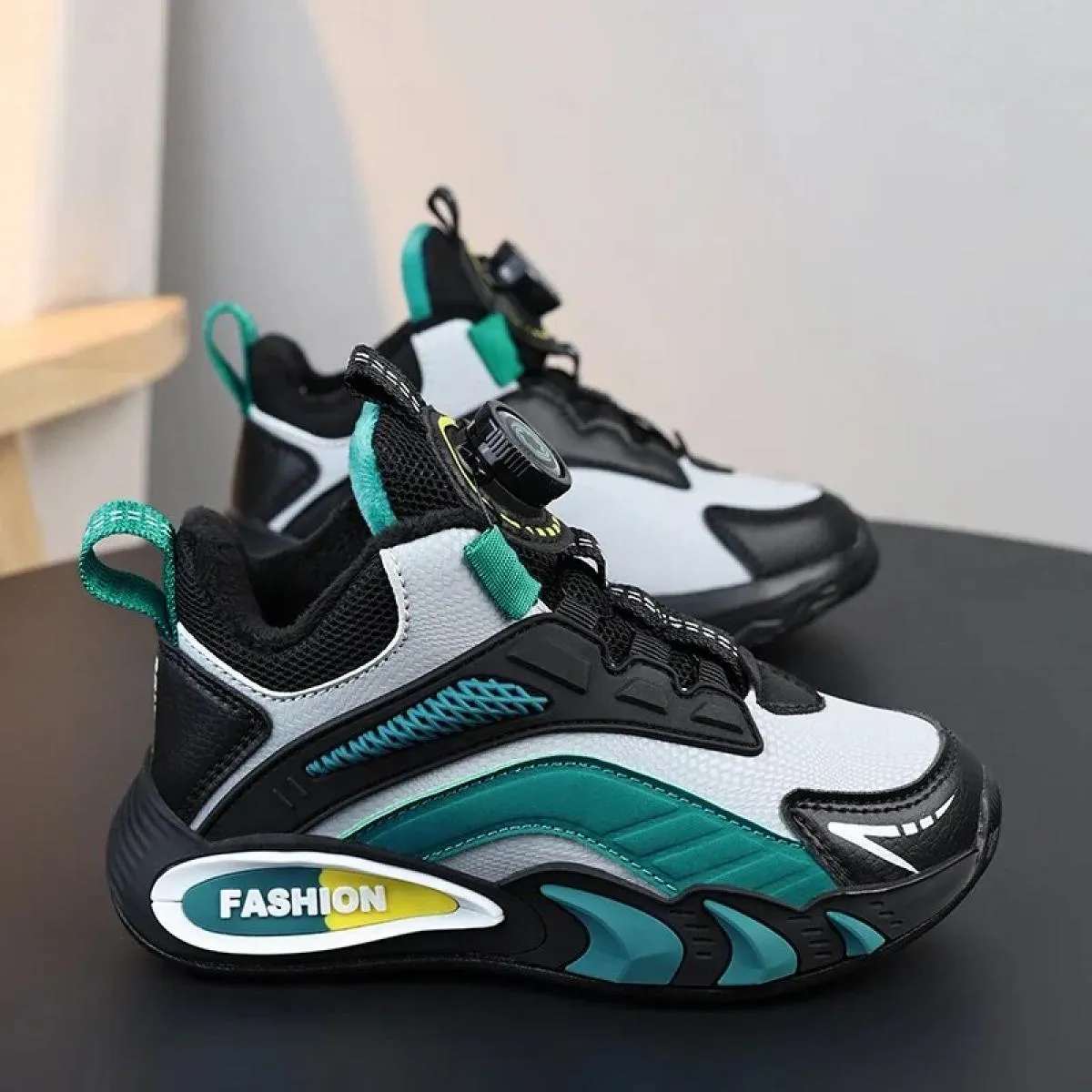 Scarpe da ginnastica per bambini per ragazzo Scarpe casual Punta tonda Cotone invernale Mantieni caldo Modello popolare Alla mod