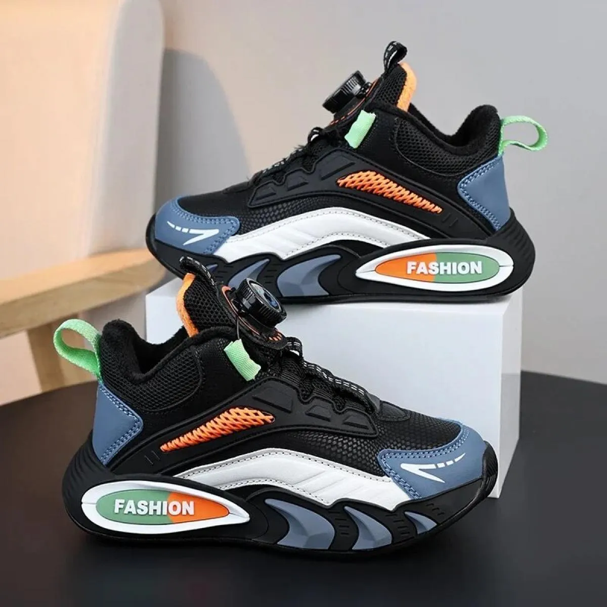 Scarpe da ginnastica per bambini per ragazzo Scarpe casual Punta tonda Cotone invernale Mantieni caldo Modello popolare Alla mod