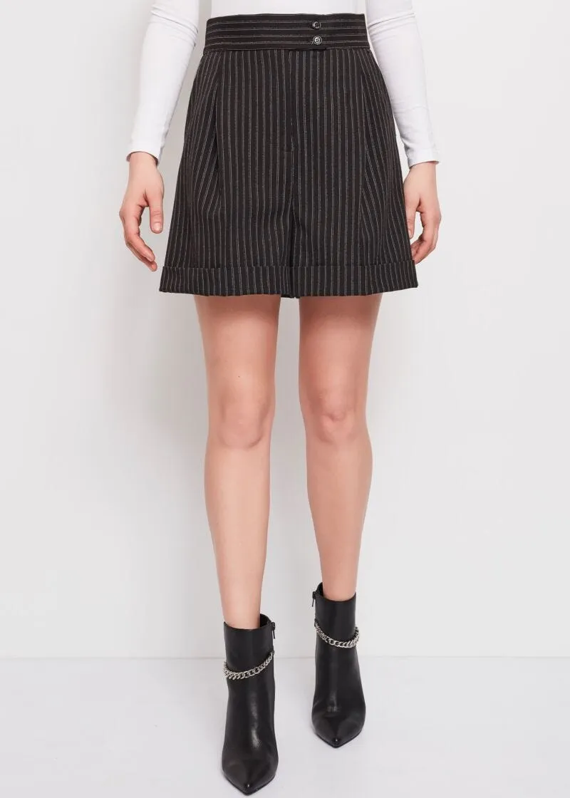 Shorts a righe