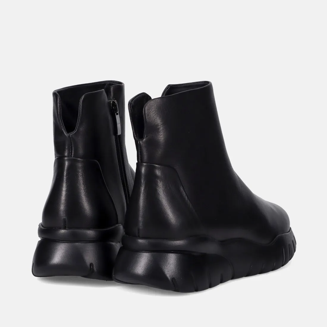 Sneaker stivaletto da donna Sangiorgio in pelle nera