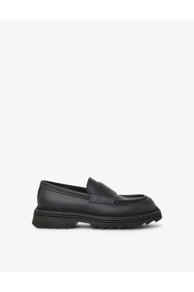 The Antipode Sneakers college