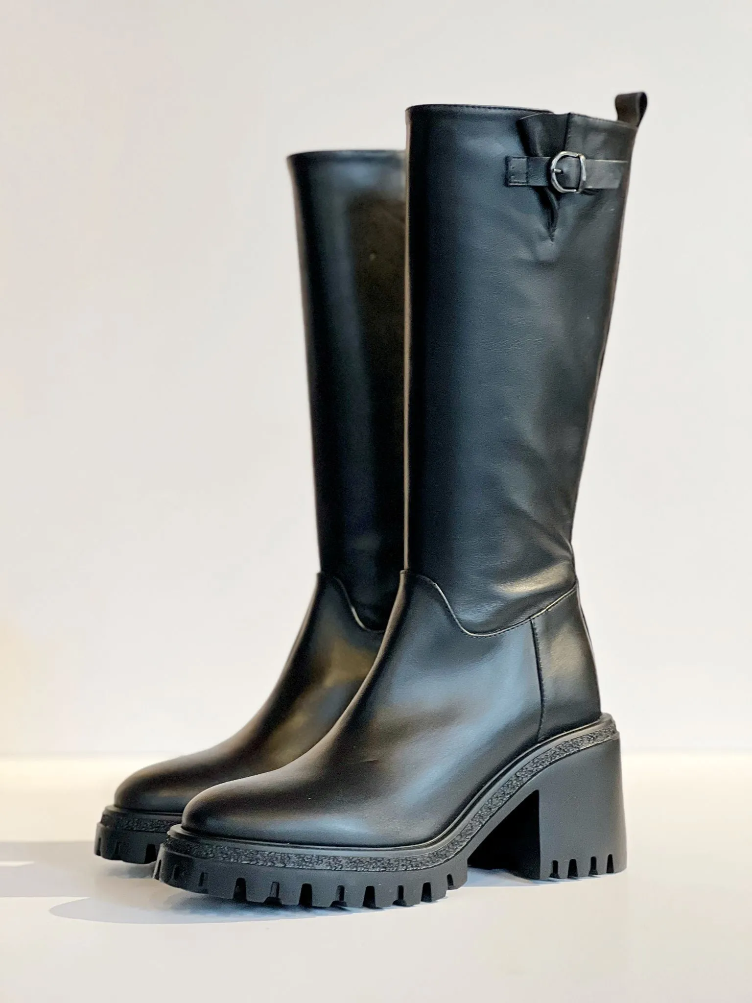 W4-T822 Stivale Tacco Nero  