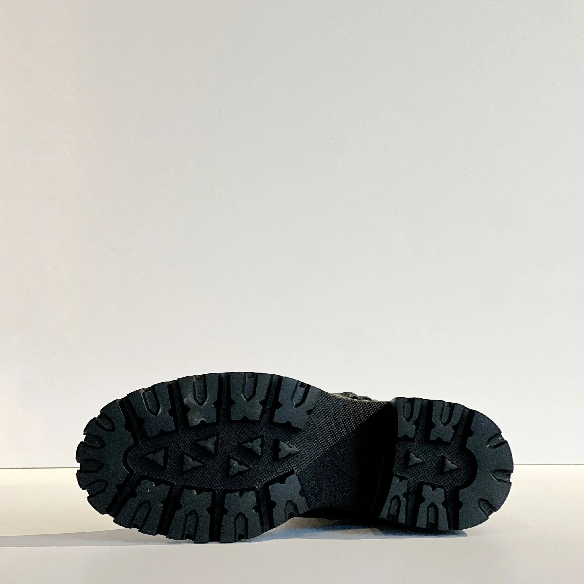 W4-T822 Stivale Tacco Nero  