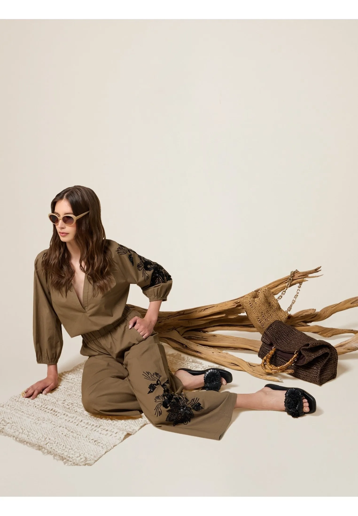 WIDE LEG CROPPED RICAMI - Pantaloni